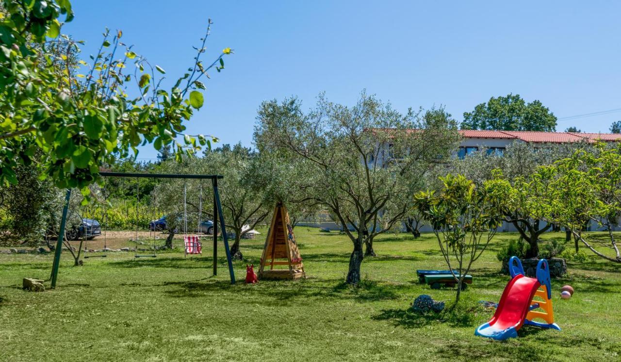 Dionysus Apartments & Suites Ierissos Extérieur photo