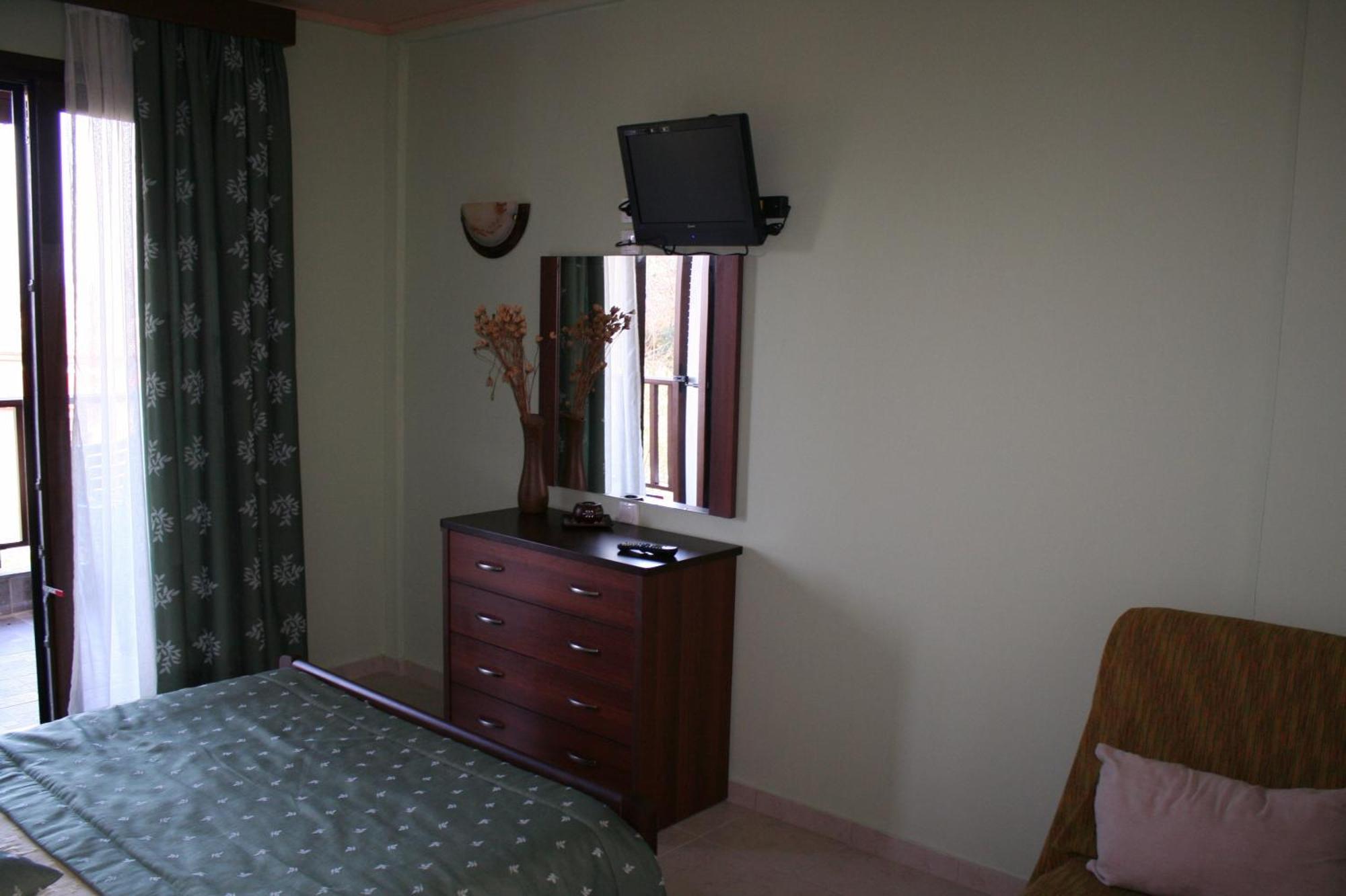 Dionysus Apartments & Suites Ierissos Chambre photo