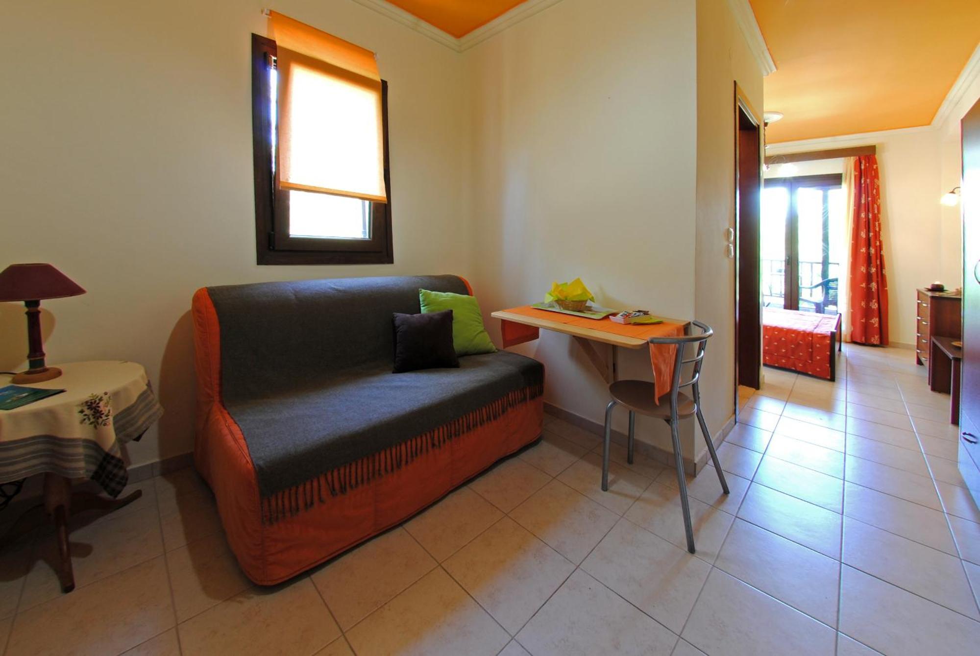 Dionysus Apartments & Suites Ierissos Chambre photo