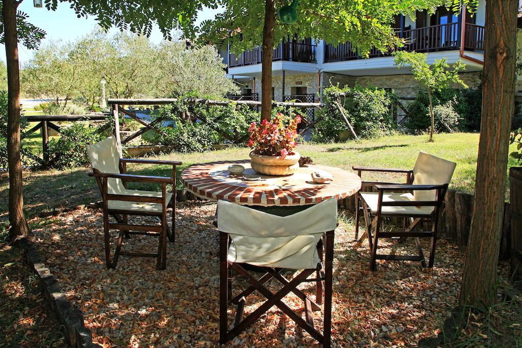 Dionysus Apartments & Suites Ierissos Extérieur photo